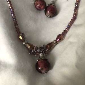 🌻 3 for 20 Silver tone with burgundy/purple necklace and earrings.